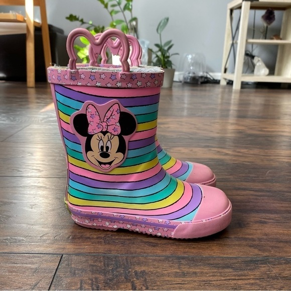 Minnie Mouse Rain Boots - Picture 5 of 13